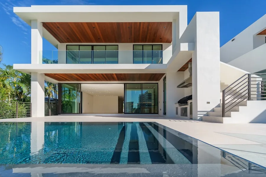 Photo 1613490493576 7Fde63Acd811 | Osso Properties
